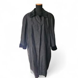 Black Coat Removable Lining Velvet Collar And Cuffs Size 24